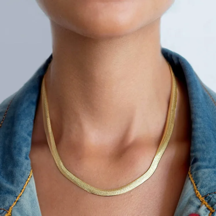 Angelique Gold Diamond-Cut Herringbone Necklace